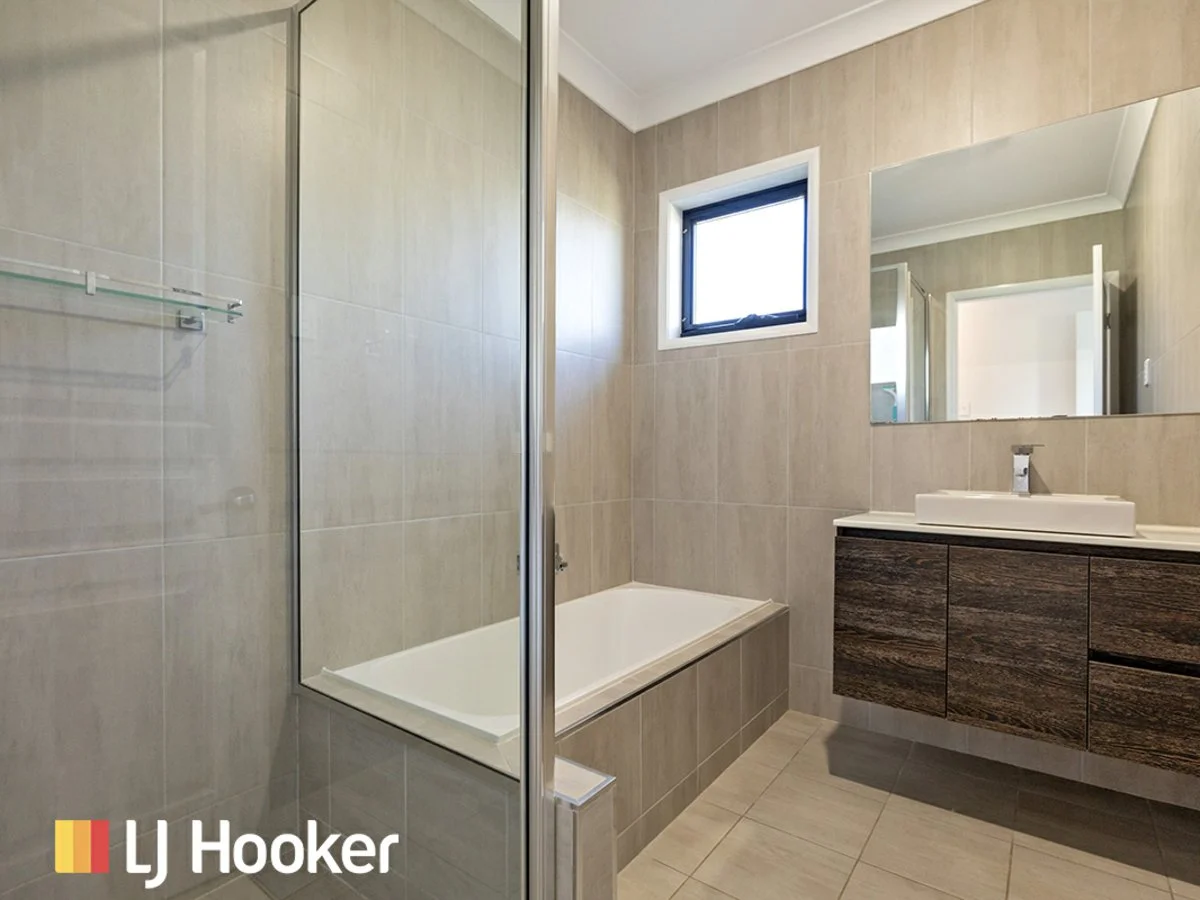 Additional image 5 of 1/7 Gabriella Way, Hillvue NSW 2340