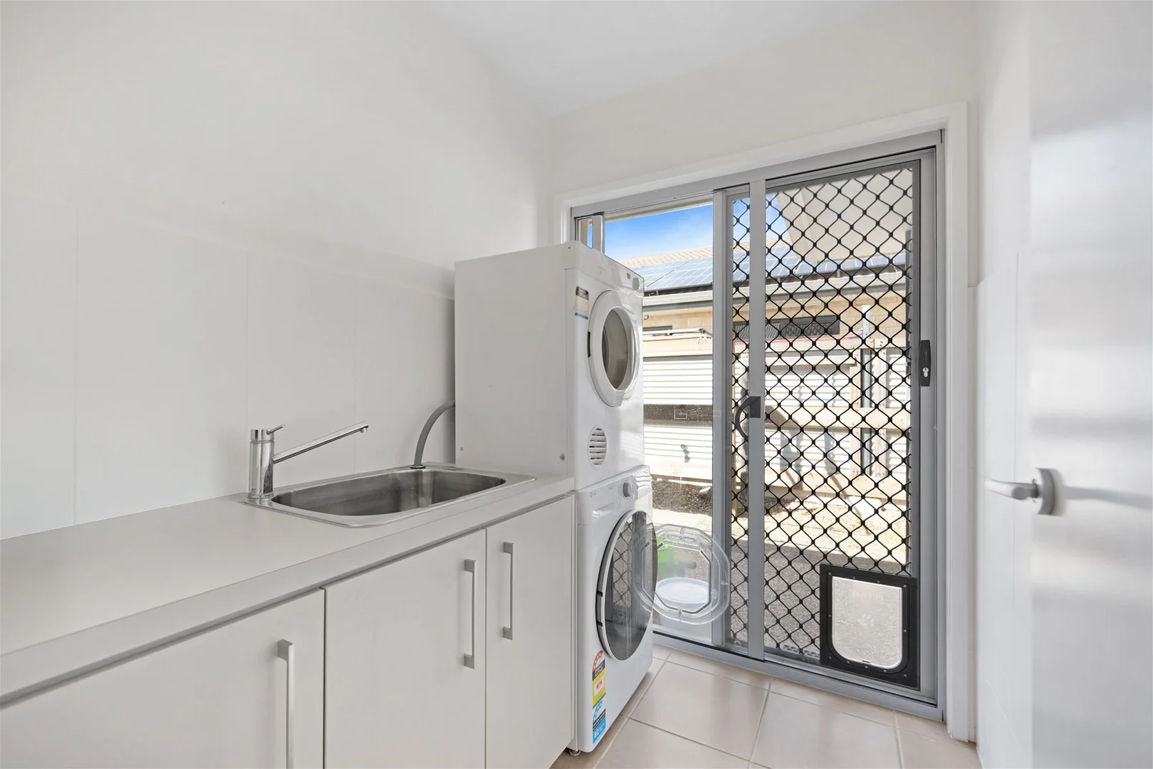 Additional image 14 of 60 Iris Road, Kirkwood QLD 4680