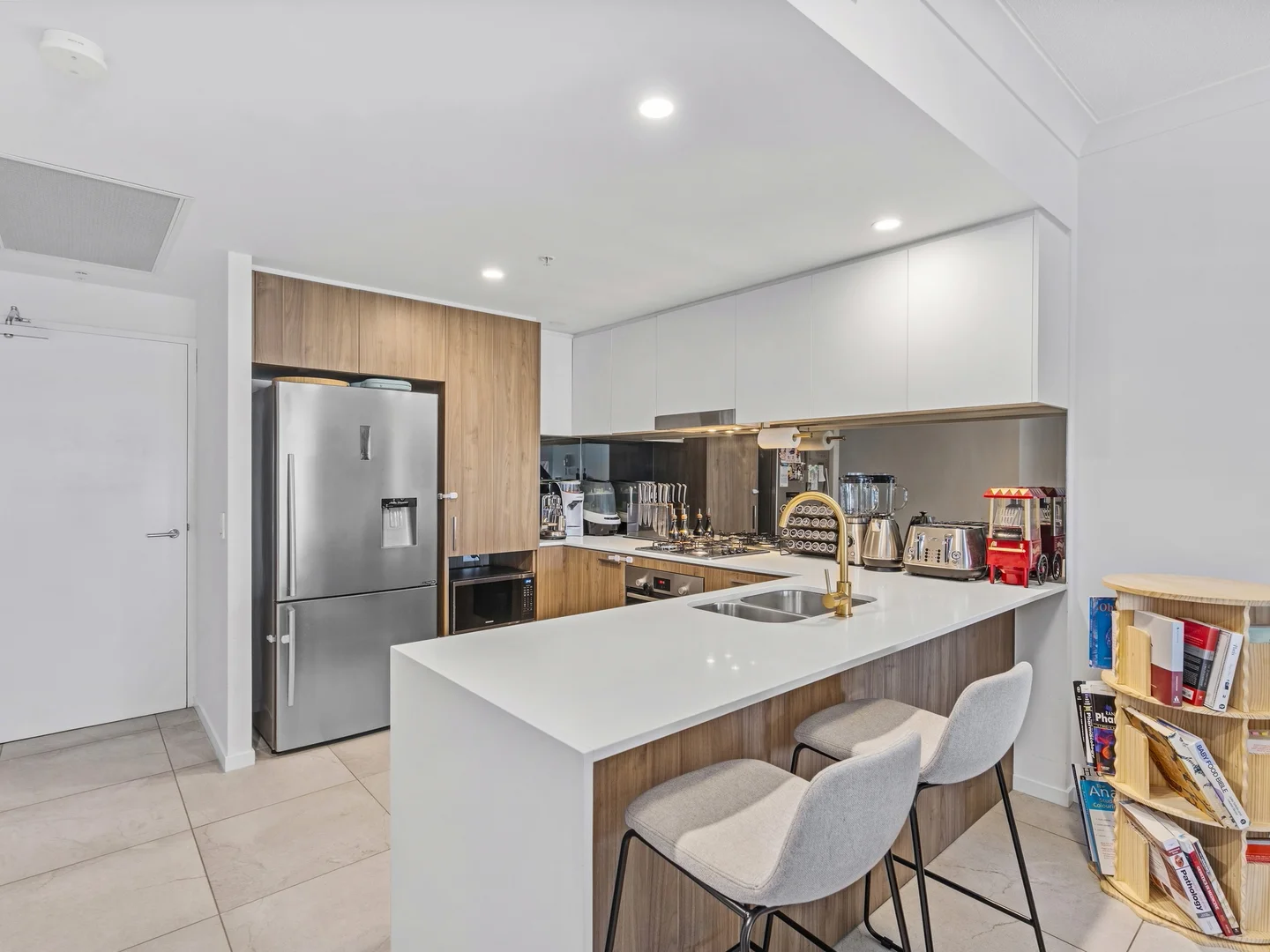 Additional image 2 of 502/372-374 Marine Parade, Labrador QLD 4215