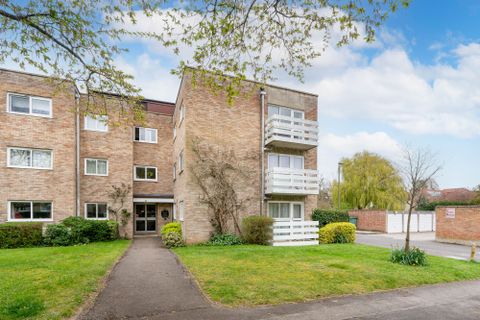 Cunliffe Close, Oxford OX2