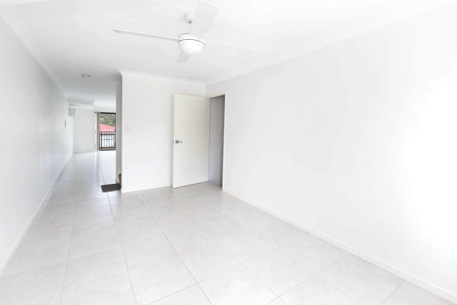 Additional image 2 of 1/287 Kitchener Road, Stafford Heights QLD 4053