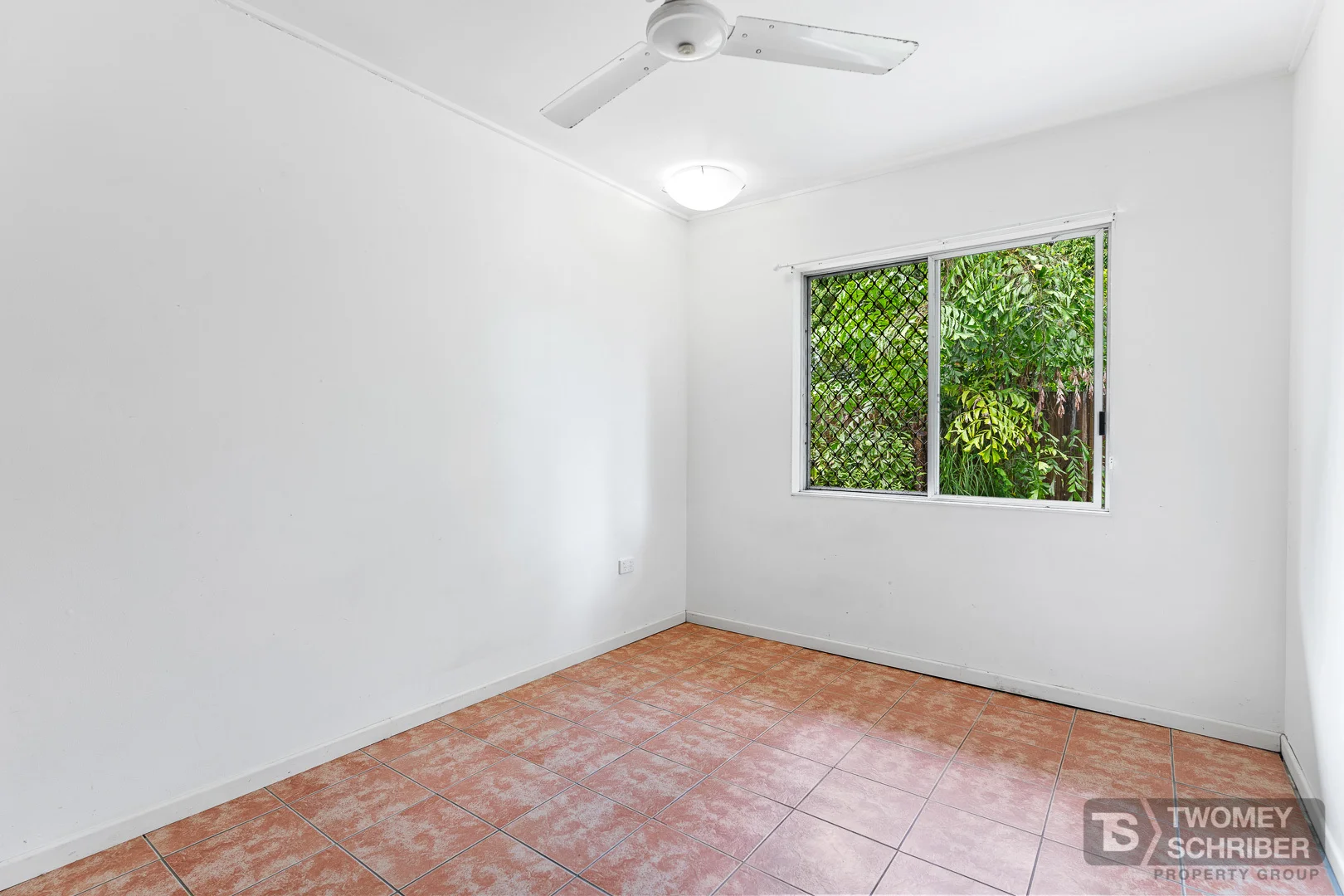 Additional image 5 of 2/7 Blantyre Close, Manunda QLD 4870