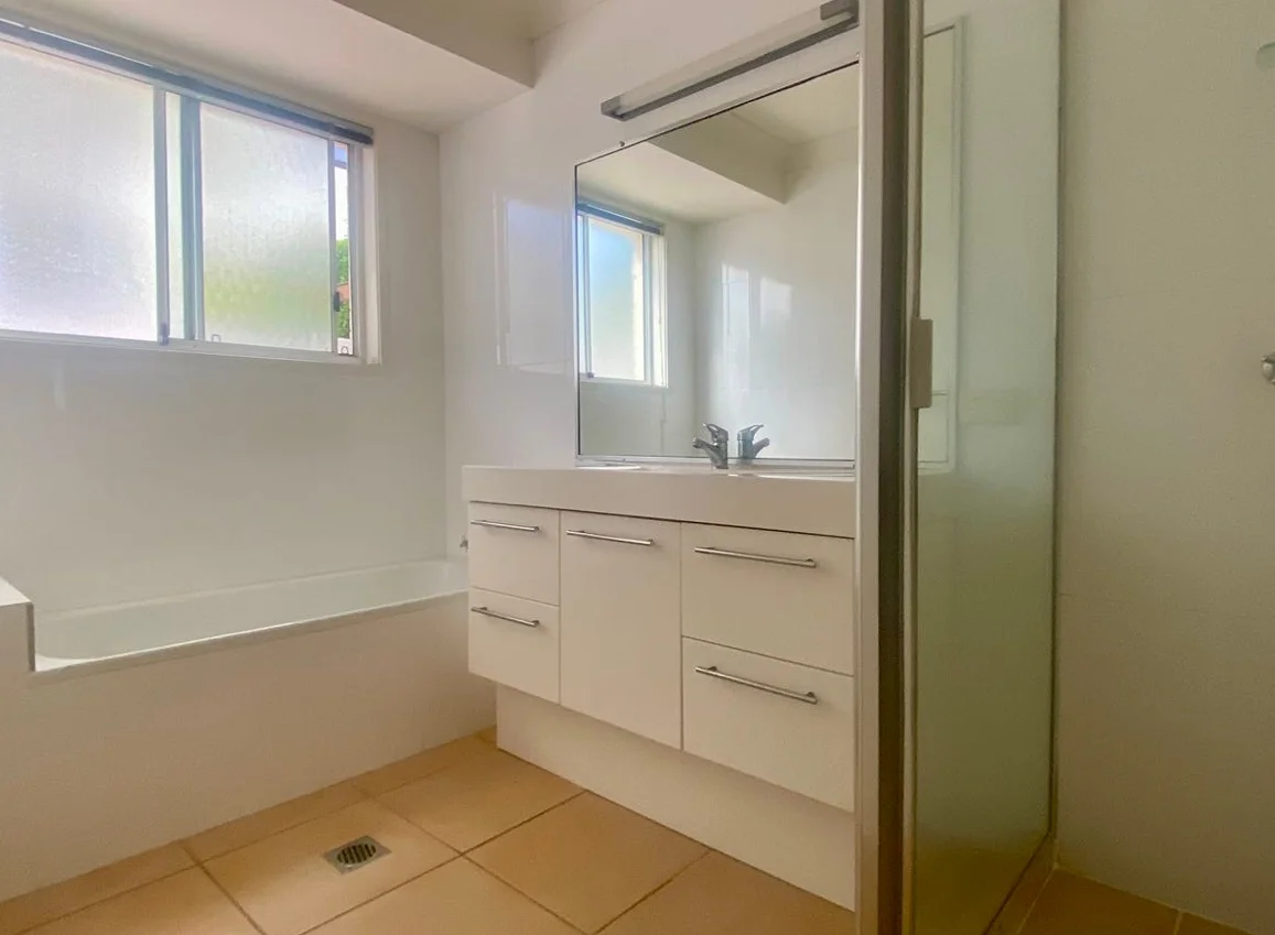 Additional image 8 of 2/12 Scoter Avenue, Paradise Point QLD 4216