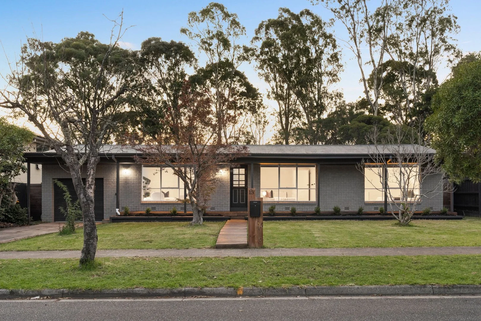 15 Cheviot Avenue, Berwick VIC 3806