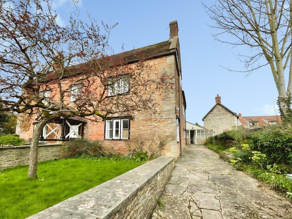 Long Lane, Wells