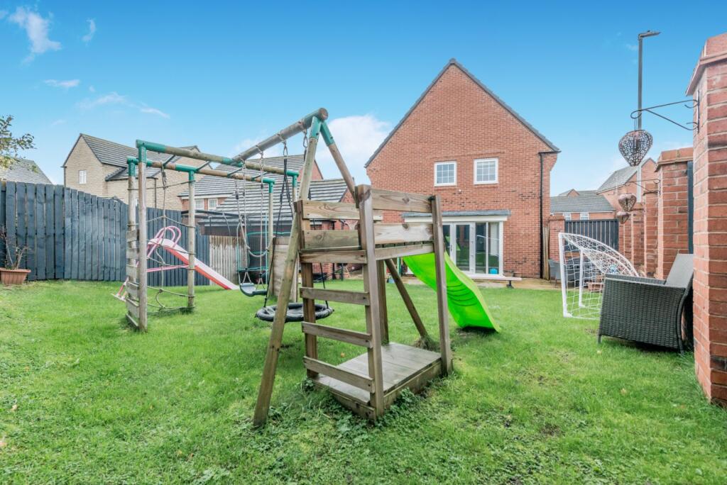 Additional image 16 of Heathfield Lane, Birkenshaw, Bradford, West Yorkshire, BD11