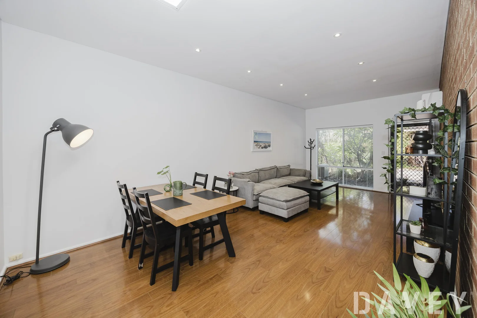 Additional image 3 of 2/10 Dover Road, Scarborough WA 6019
