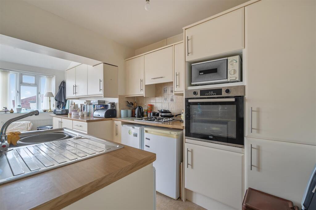 Additional image 3 of High Lea, Yeovil