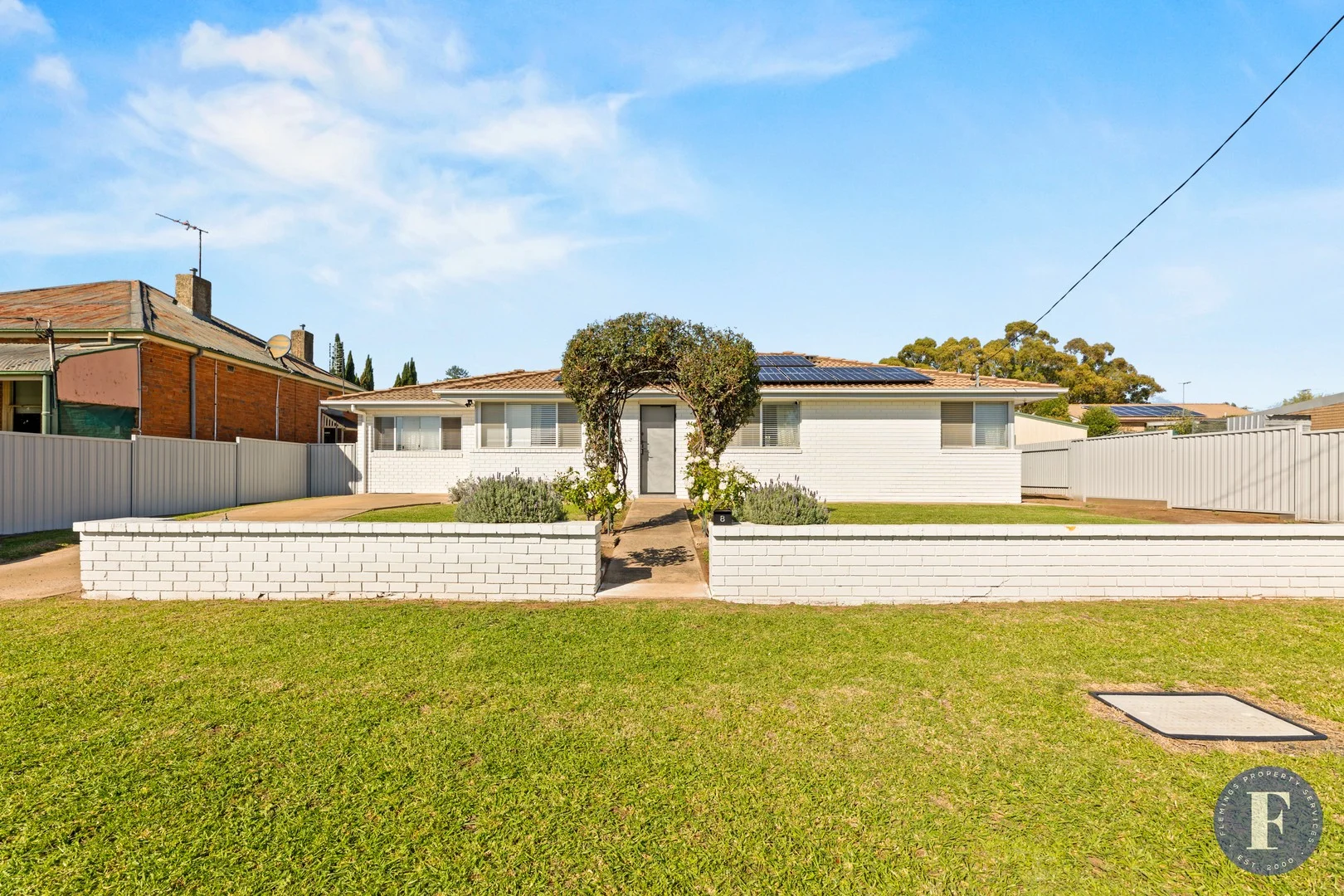 8 Spring Street, Young NSW 2594