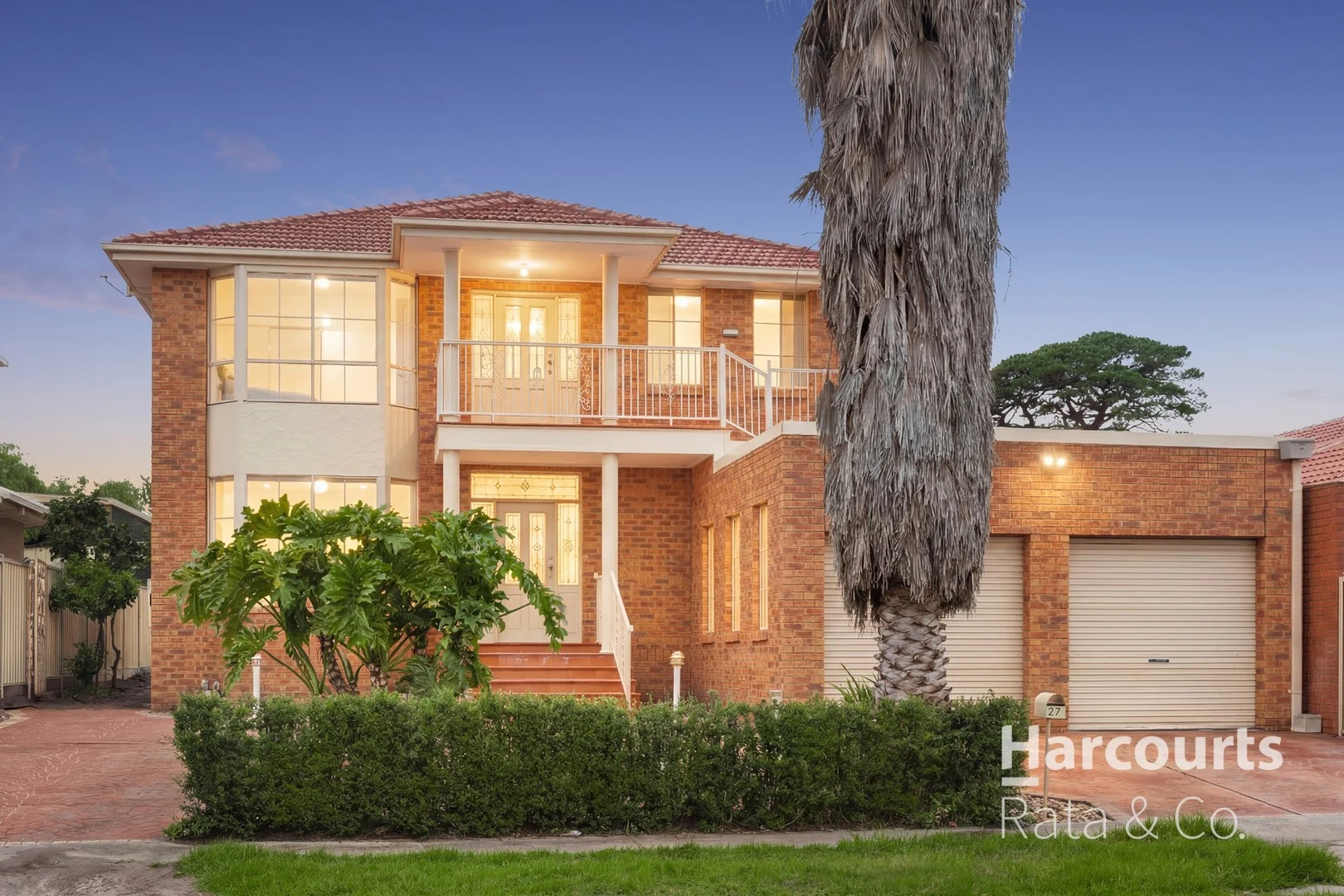 27 Woolnough Drive, Mill Park VIC 3082