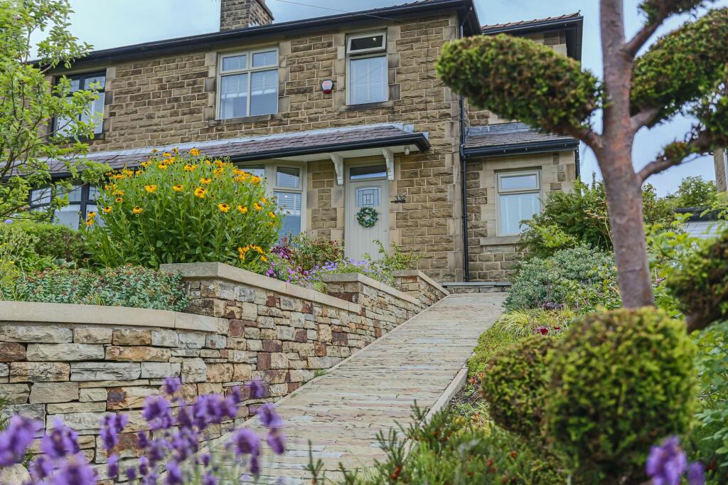Bury Road, Rawtenstall, BB4