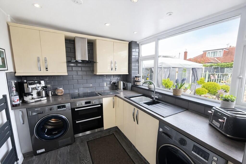 Additional image 5 of Leaventhorpe Lane, Thornton, Bradford