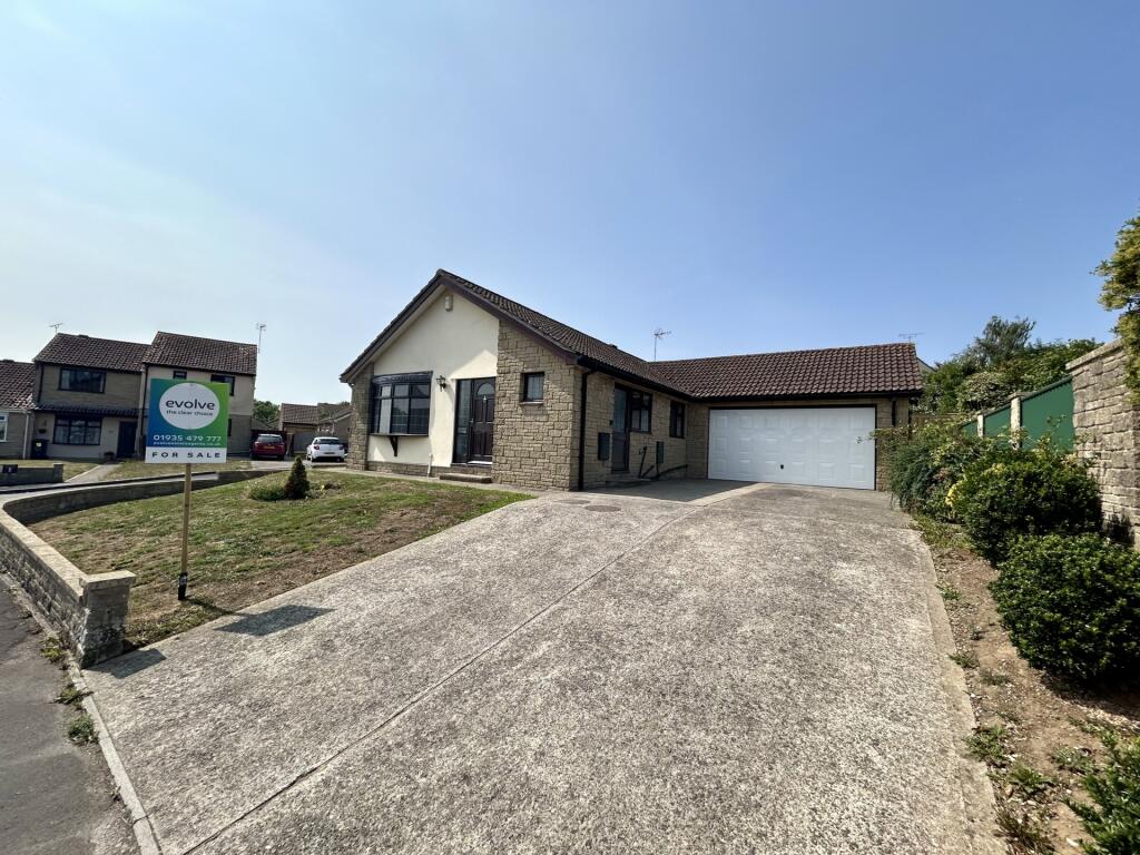 Sutton Grange, Yeovil, BA21