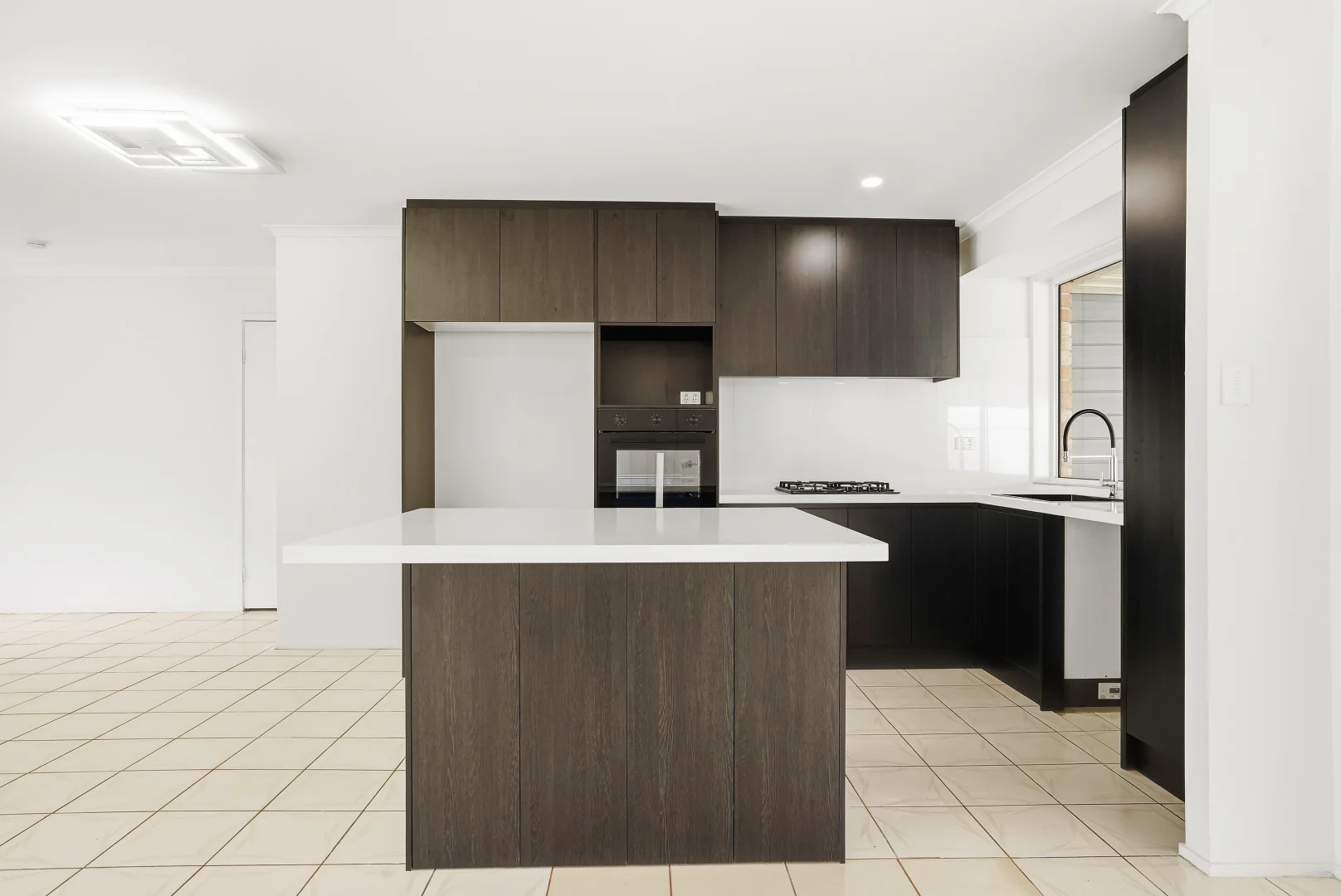 5 Nullaga Way, Claremont Meadows NSW 2747 photo 3