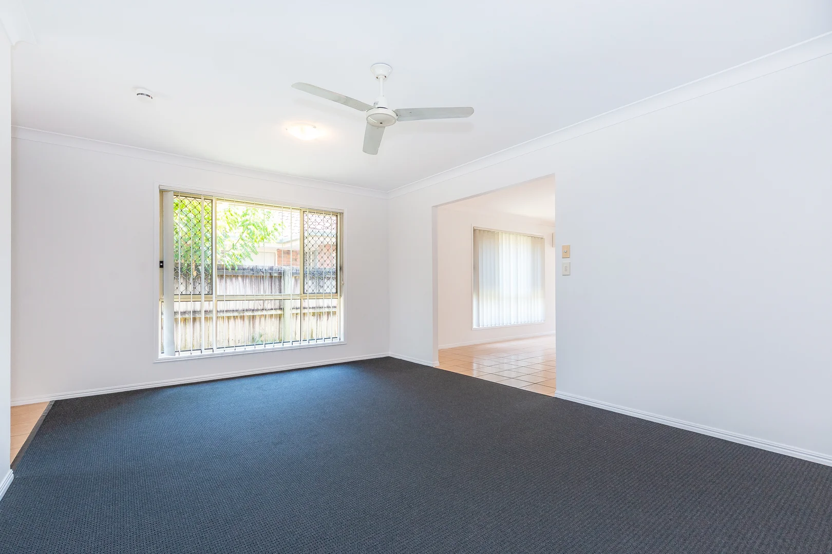 49 Fleet Drive, Kippa-Ring QLD 4021 photo 3
