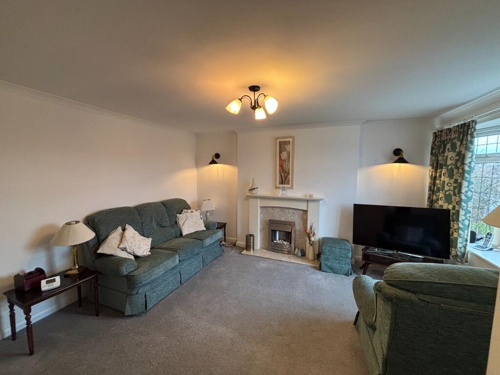Derwent Avenue, BD15 photo 3