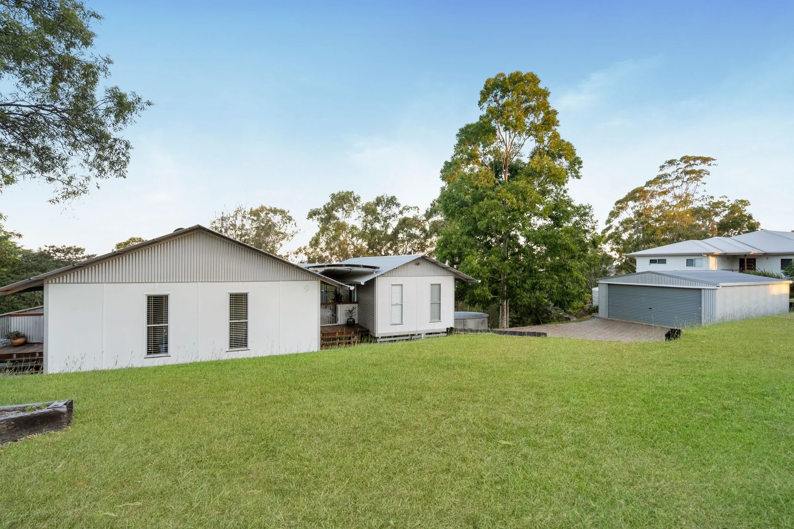 9 Range Crescent, Laidley QLD 4341 photo 2
