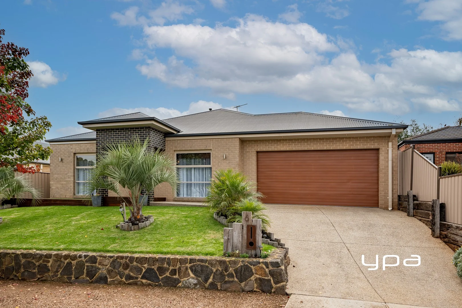 6 Bowerbird Place, Sunbury VIC 3429