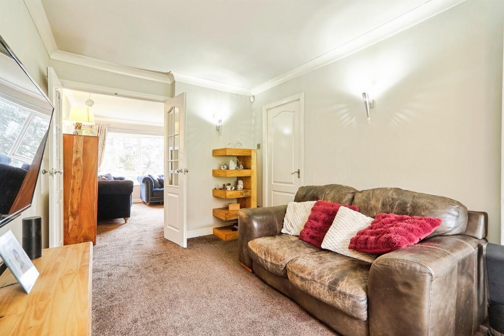 Summerfield Grove, Baildon, Shipley photo 2