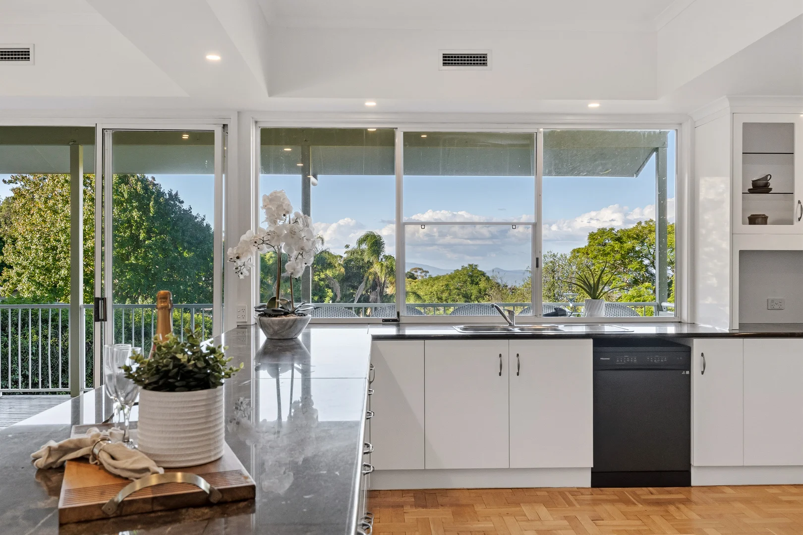 Additional image 13 of 7 Curzon Street, Mount Lofty QLD 4350