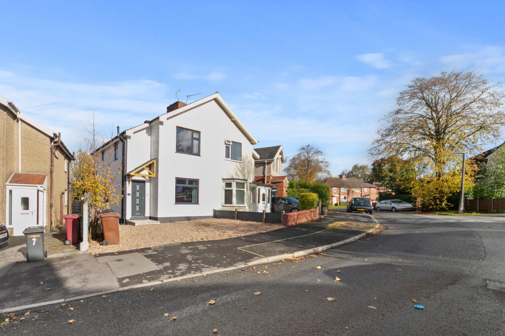 Haston Lee Avenue, Blackburn, BB1