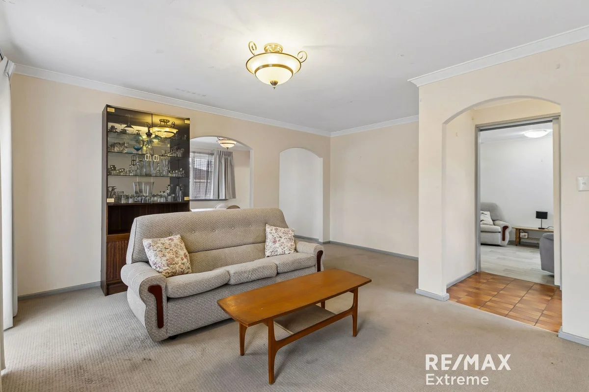 2 Nannatee Way, Wanneroo WA 6065 photo 4
