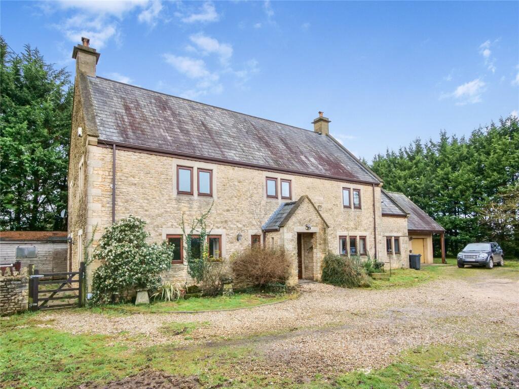 A substantial four-bedroom detached farmhouse, subject to an Agricultural Occupancy Condition.