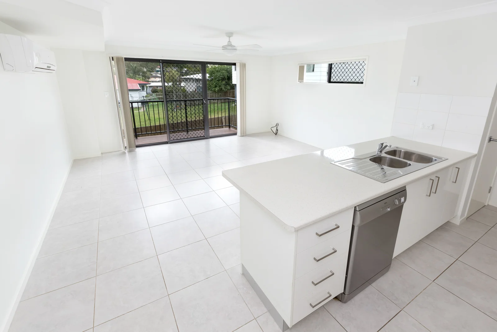 Additional image 3 of 1/287 Kitchener Road, Stafford Heights QLD 4053