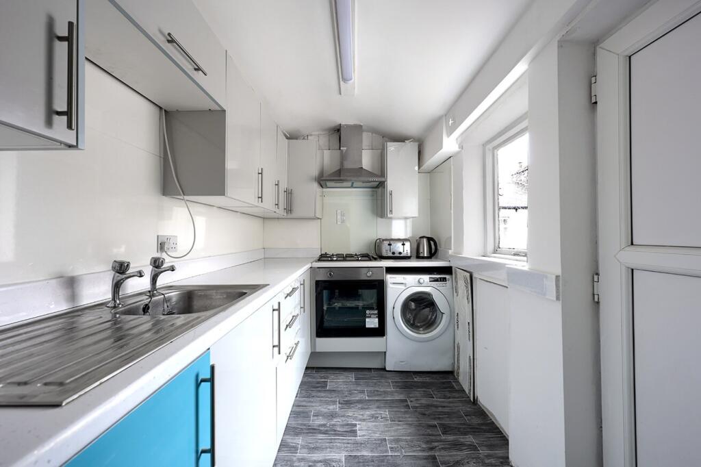 Additional image 3 of Whalley Road, Read