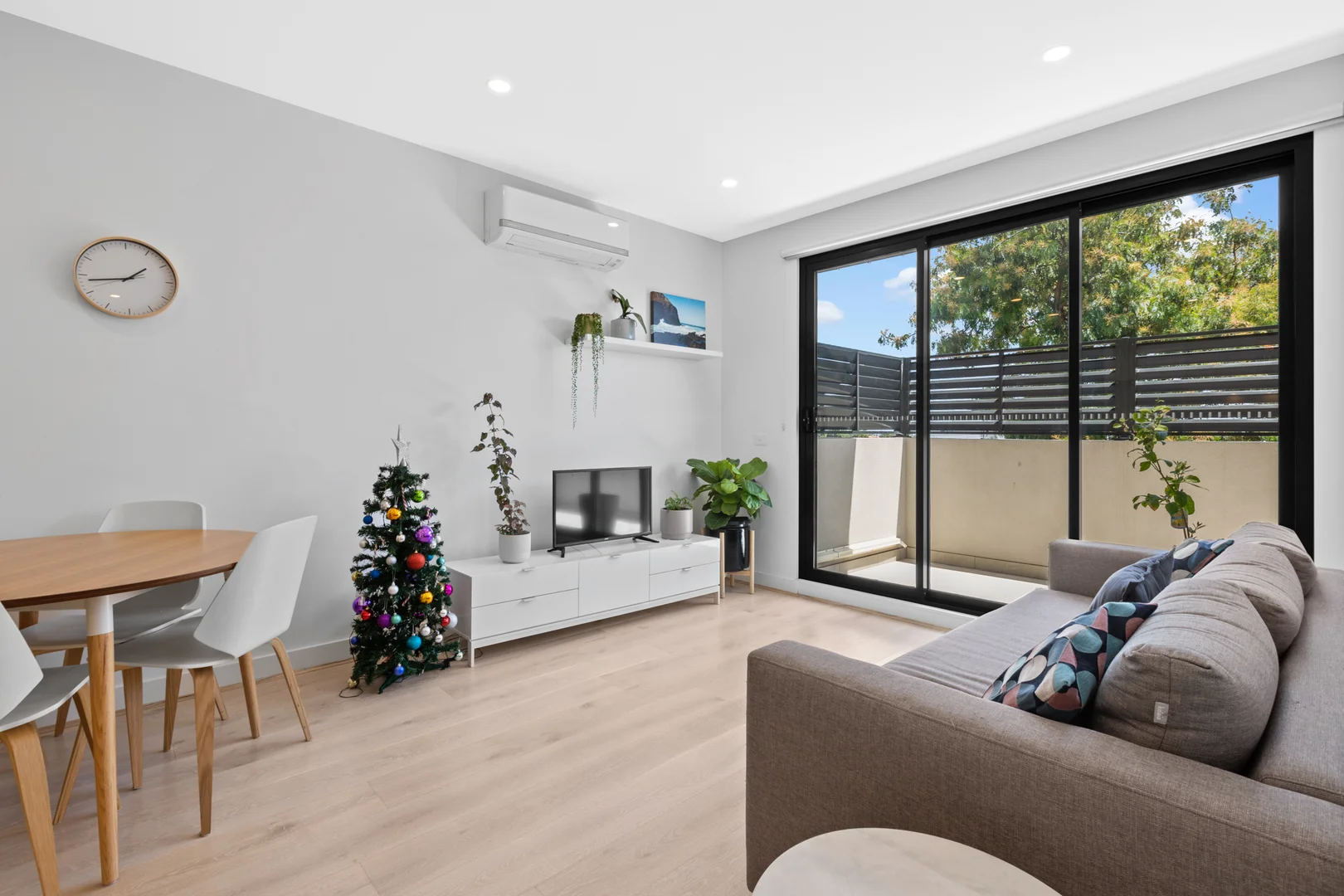 Additional image 3 of 205/92 Hawthorn Road, Caulfield North VIC 3161