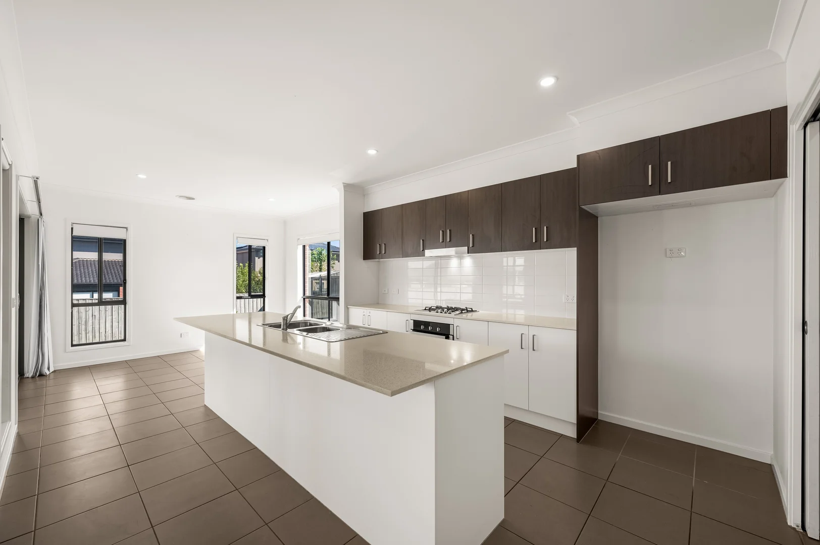 Additional image 3 of 42 Kalbian Drive, Clyde North VIC 3978