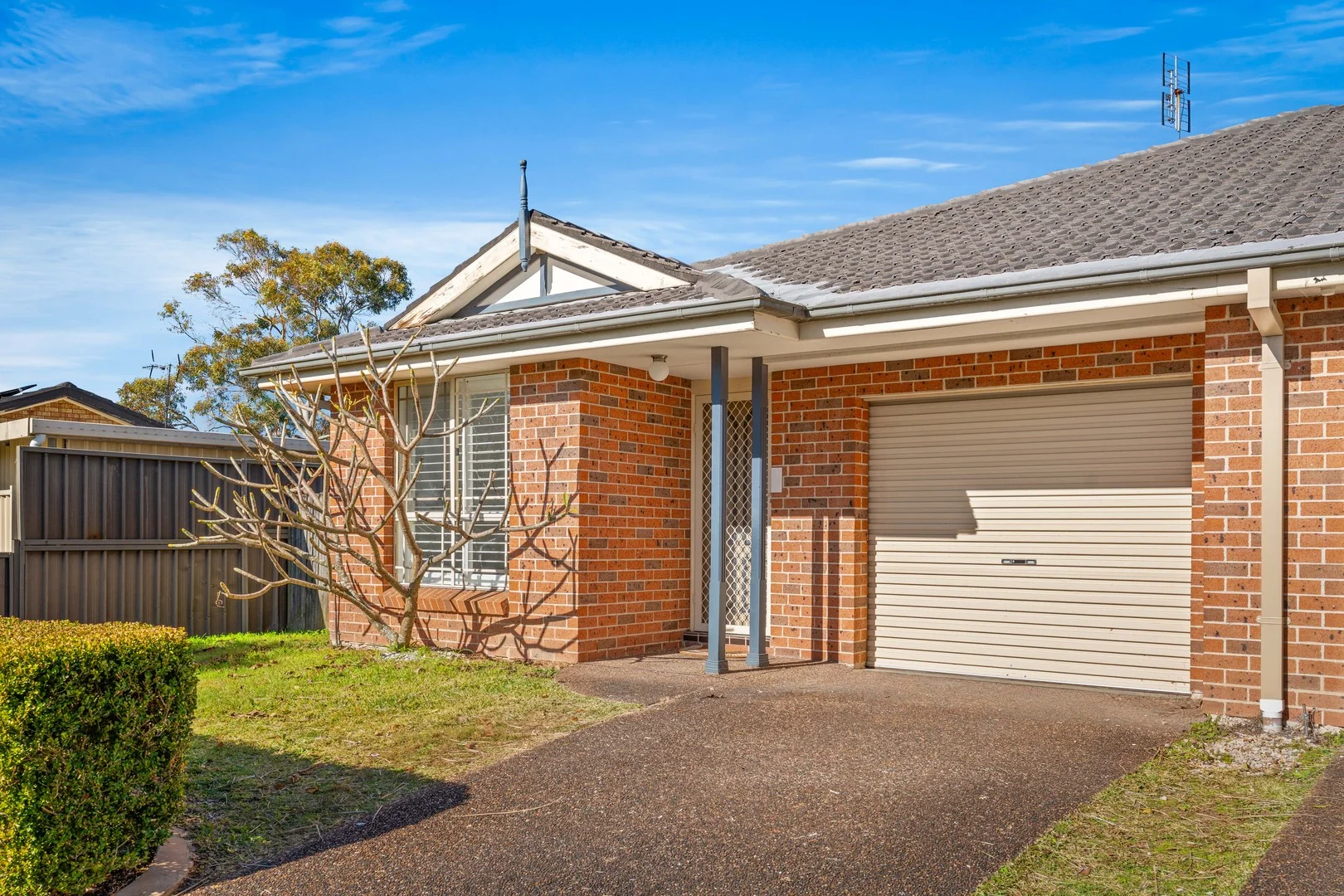 2/3 Carmel Crescent, Kariong NSW 2250