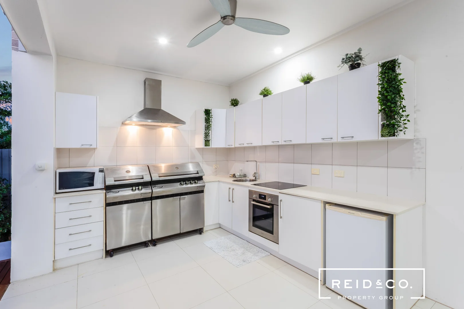 Additional image 30 of 10 Fifth Avenue, Scarborough QLD 4020