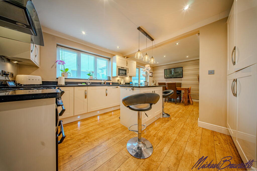 Additional image 9 of Oakhall Park, Thornton, Bradford, BD13 3QW