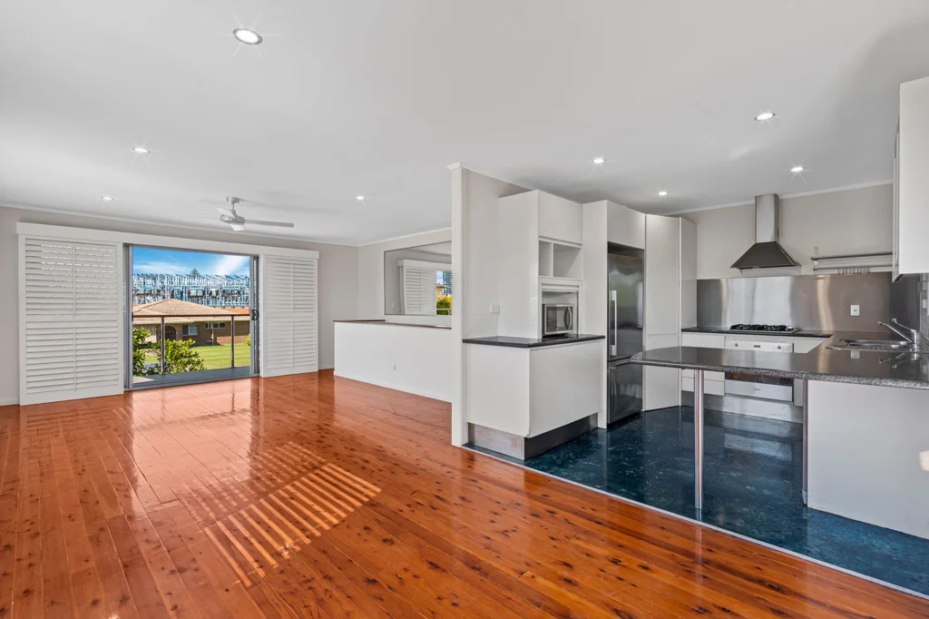 Additional image 5 of 50 Stradbroke Street, Biggera Waters QLD 4216