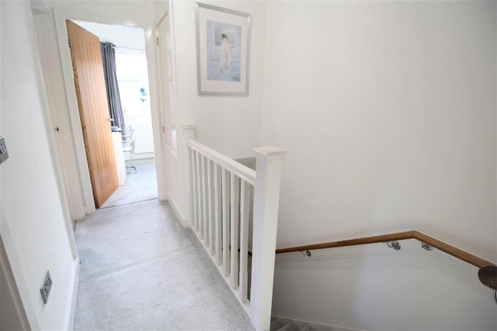 Additional image 11 of Delf Hill Close, Low Moor, Bradford