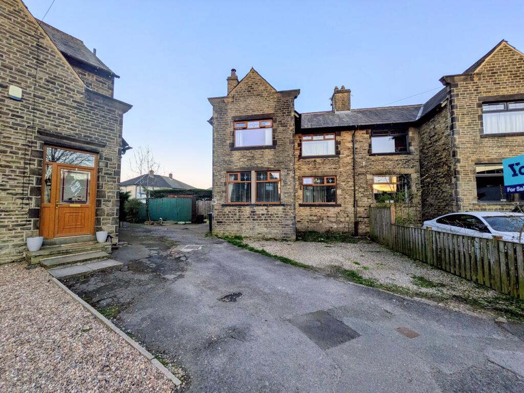 Wyke Crescent, Bradford, BD12