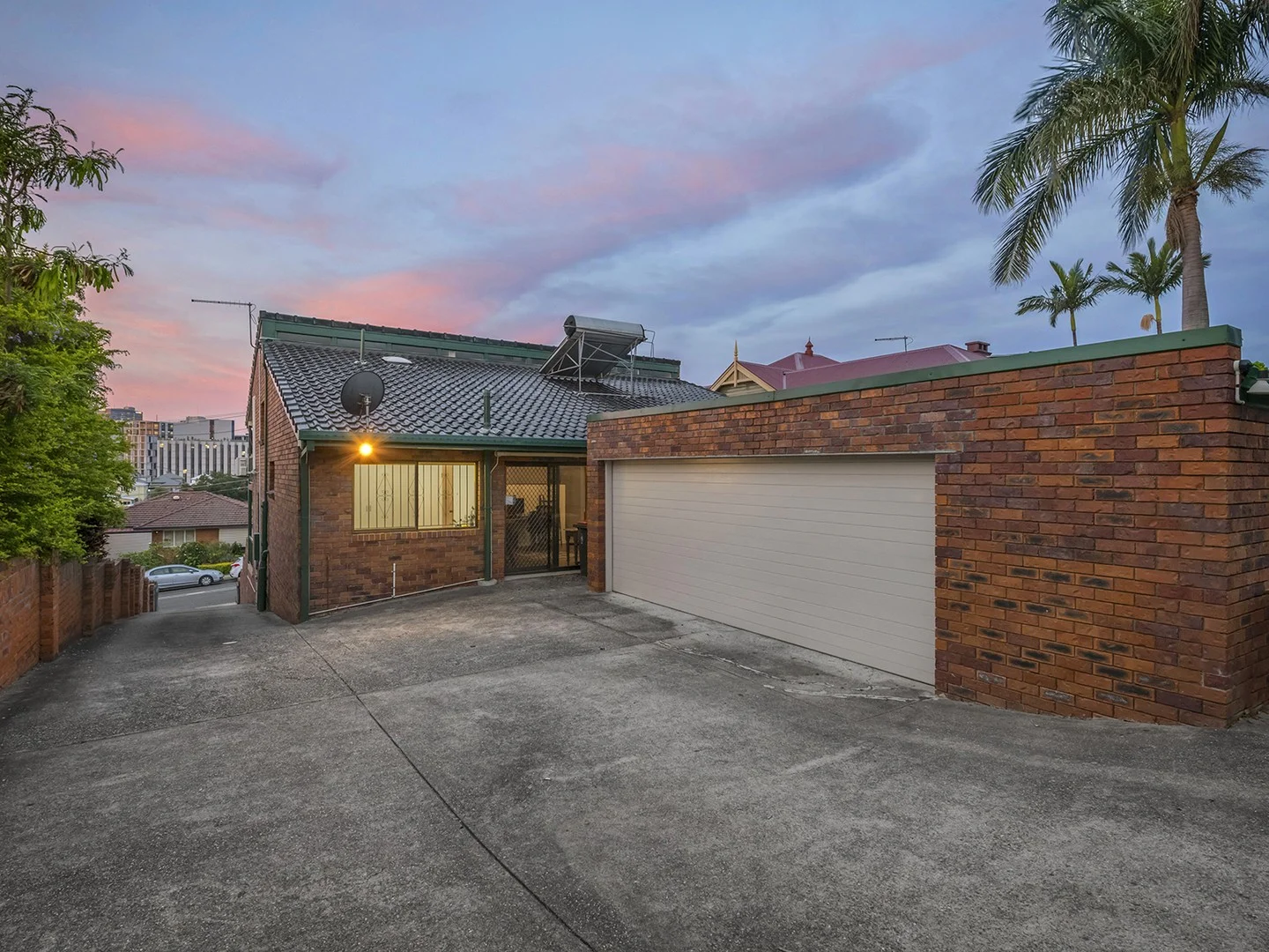 23 Prospect Terrace, Highgate Hill QLD 4101