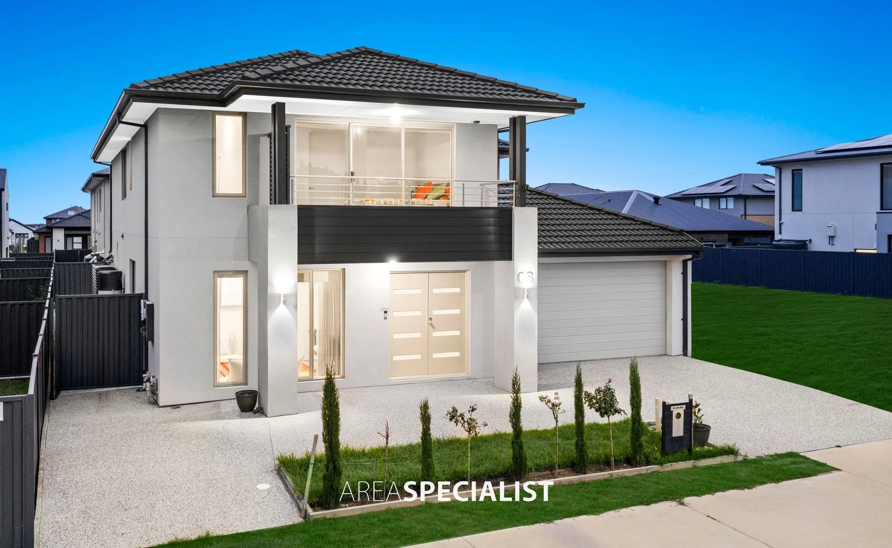 8 Cavern Boulevard, Clyde North VIC 3978