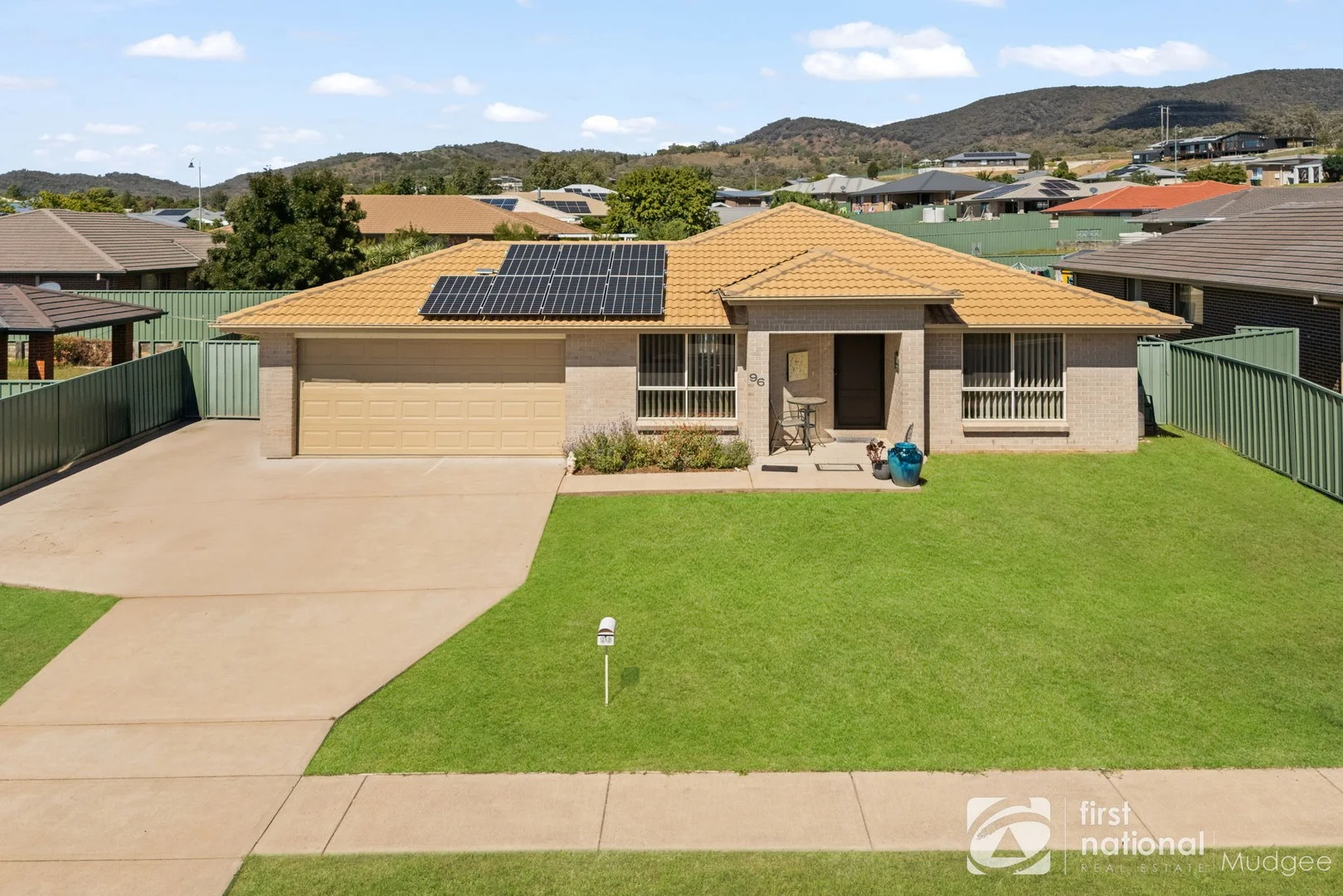 96 White Circle, Mudgee NSW 2850