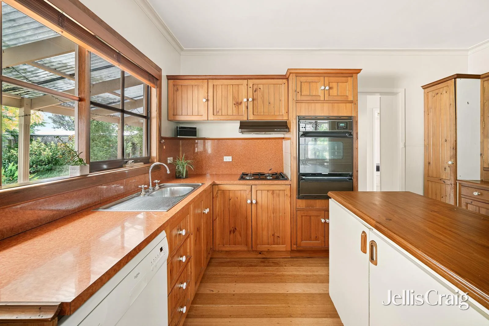 Additional image 3 of 9 James Avenue, Aspendale VIC 3195