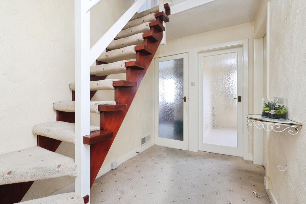 Additional image 11 of Ogden Crescent, Bradford, BD13