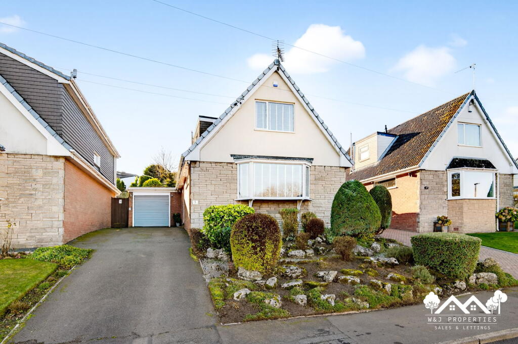 Earls Drive, Hoddlesden, Darwen, BB3
