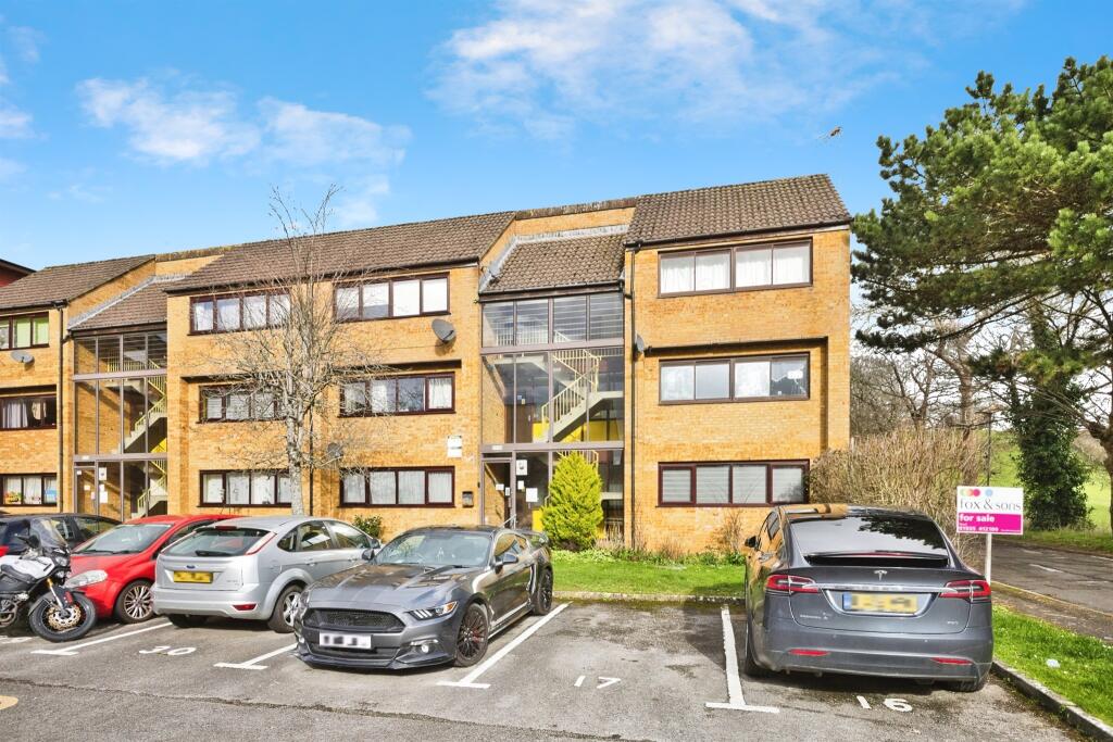Ivel Court, YEOVIL