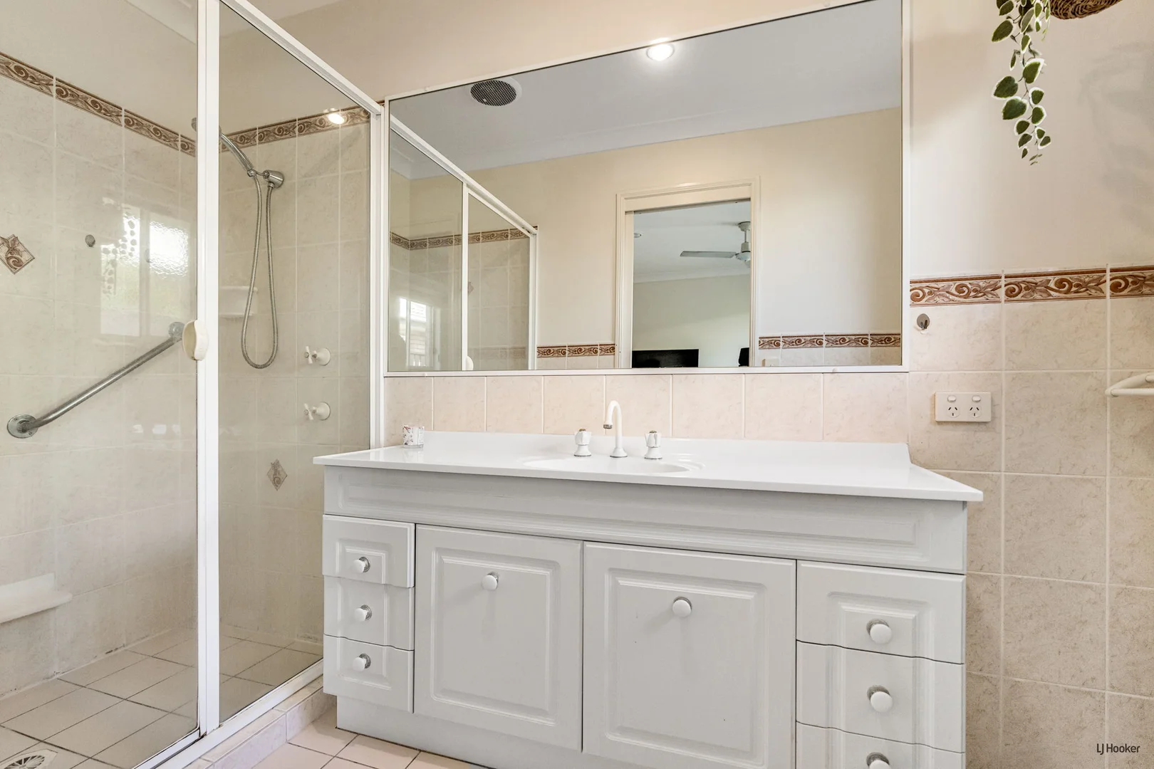 Additional image 12 of 8/9-11 Narara Crescent, Banora Point NSW 2486