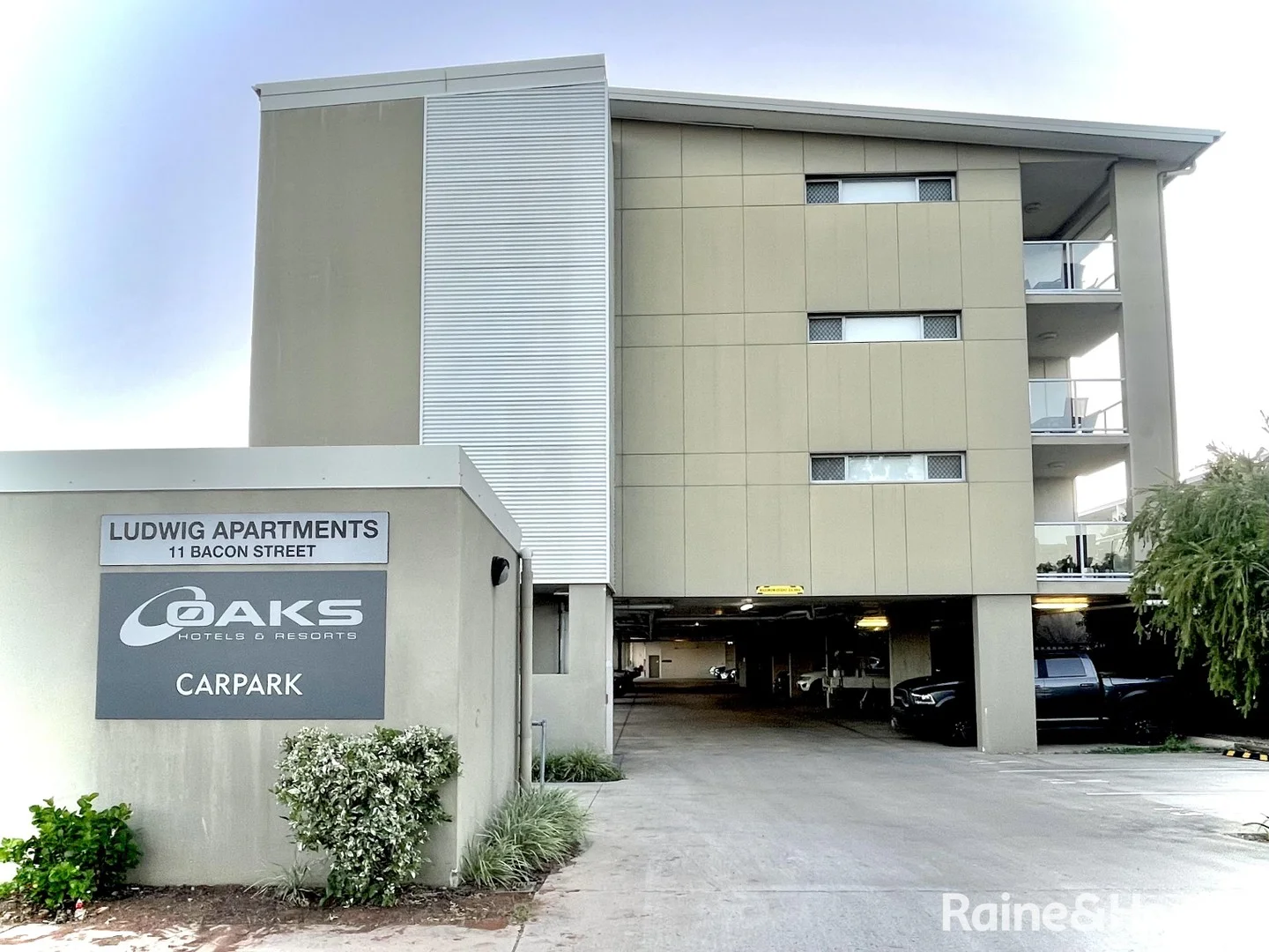 12/11 Bacon Street, Moranbah QLD 4744
