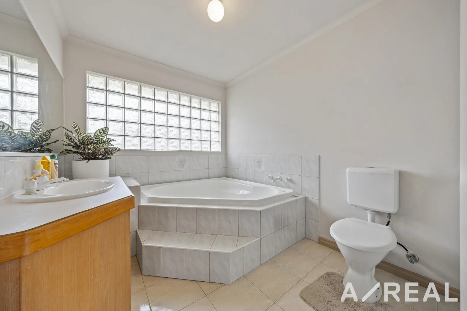 Additional image 7 of 2/13 Mirbelia Crescent, Mill Park VIC 3082