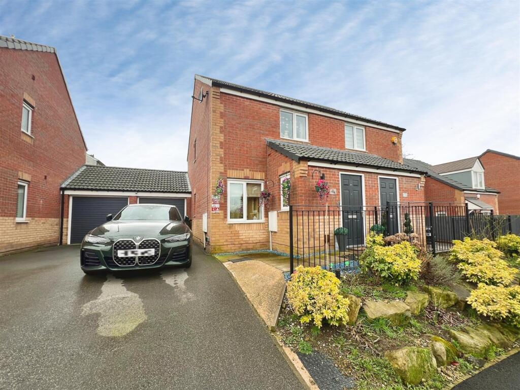 Blackthorne Close, Bradford, BD2 3DZ