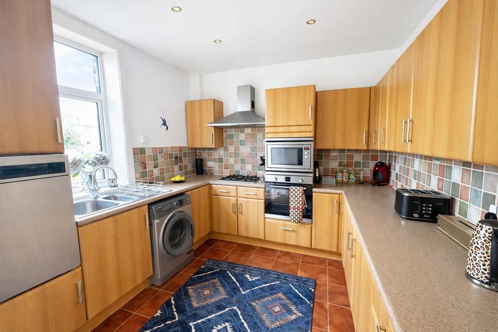 Pasture Lane, Clayton, Bradford photo 5