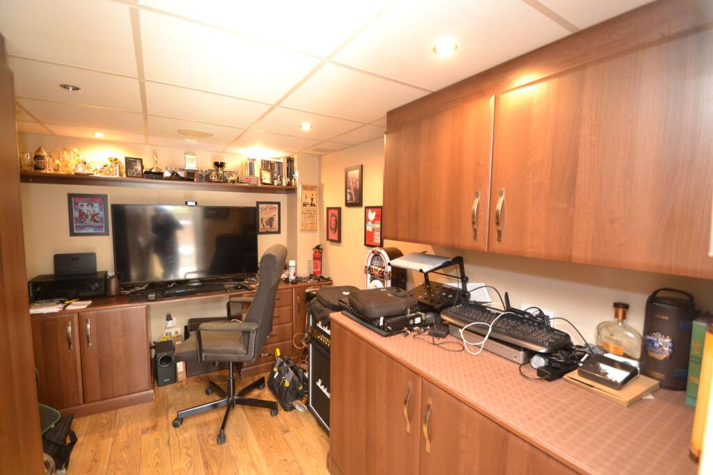 Additional image 8 of The Mistal, Thackley,